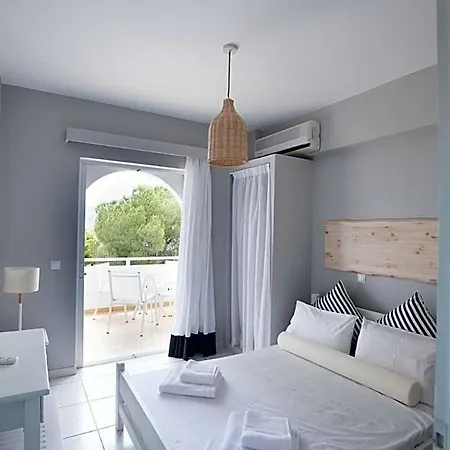 Akra Morea & Residences 2* Nomia