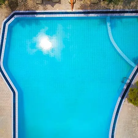 Akra Morea & Residences Hotel Nomia