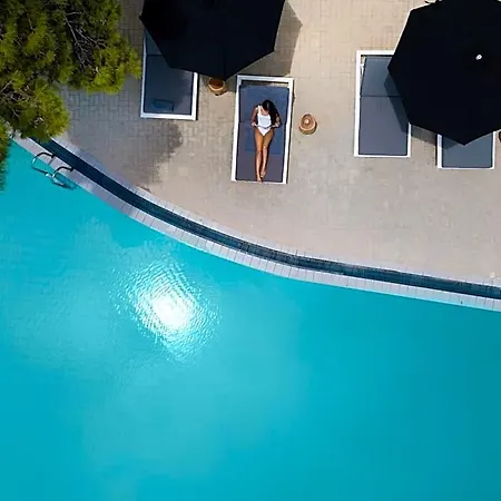Hotel Akra Morea & Residences 2*